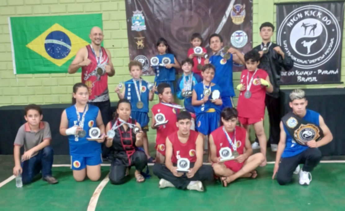 Alunos do SCFV se destacam em Campeonato Regional High do Kickboxing em Foz do Iguaçu.