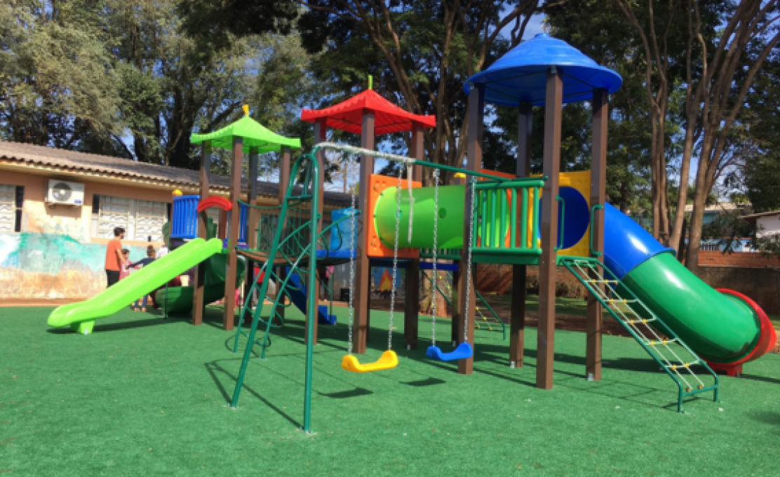 Prefeitura Municipal Inaugura Parquinho Infantil para Crianças do SCFV.